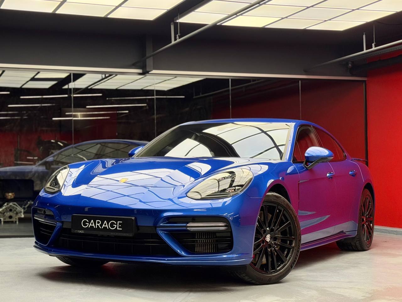PORSCHE PANAMERA TURBO
