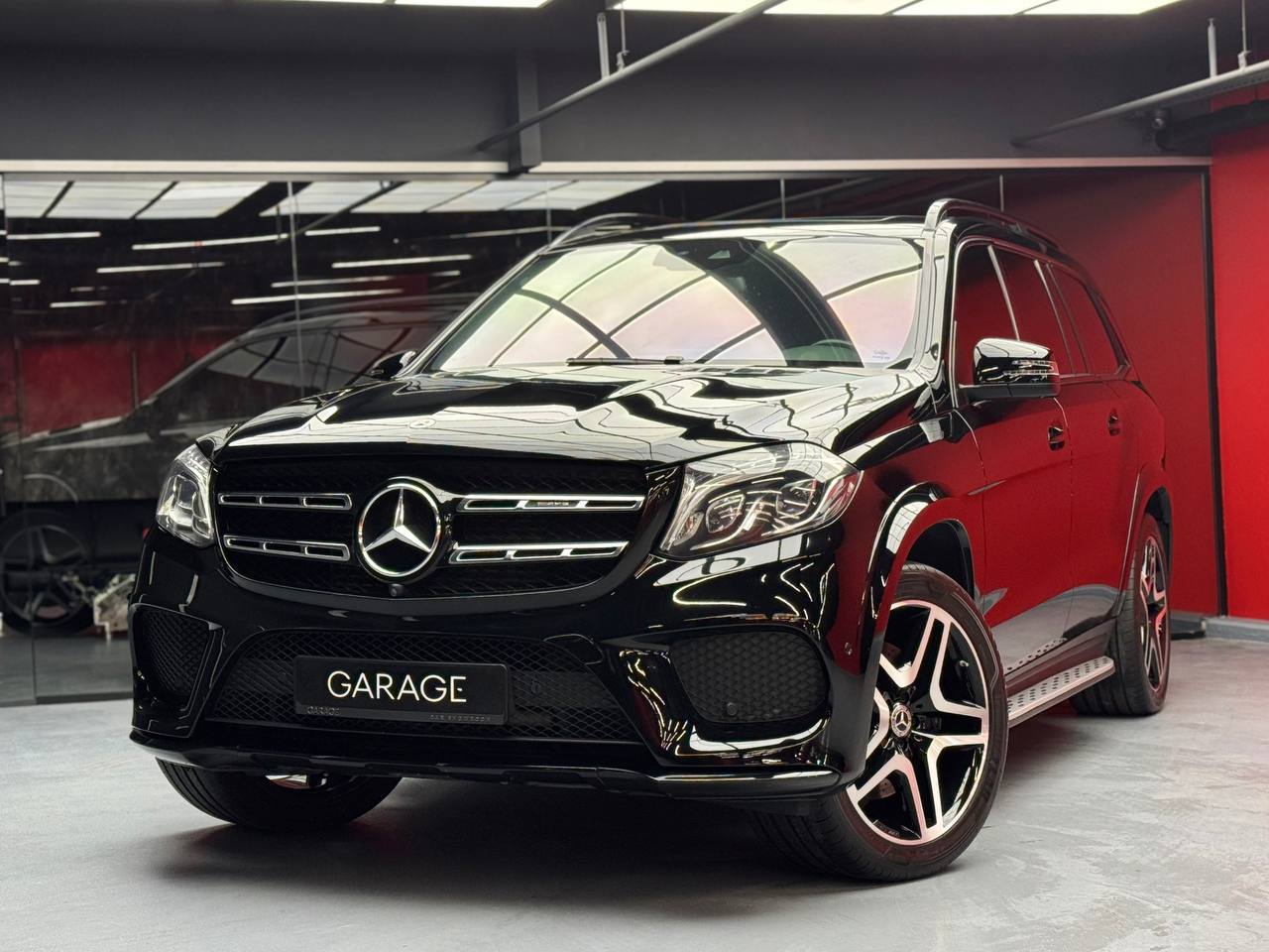 MERCEDES-BENZ GLS 350d AMG