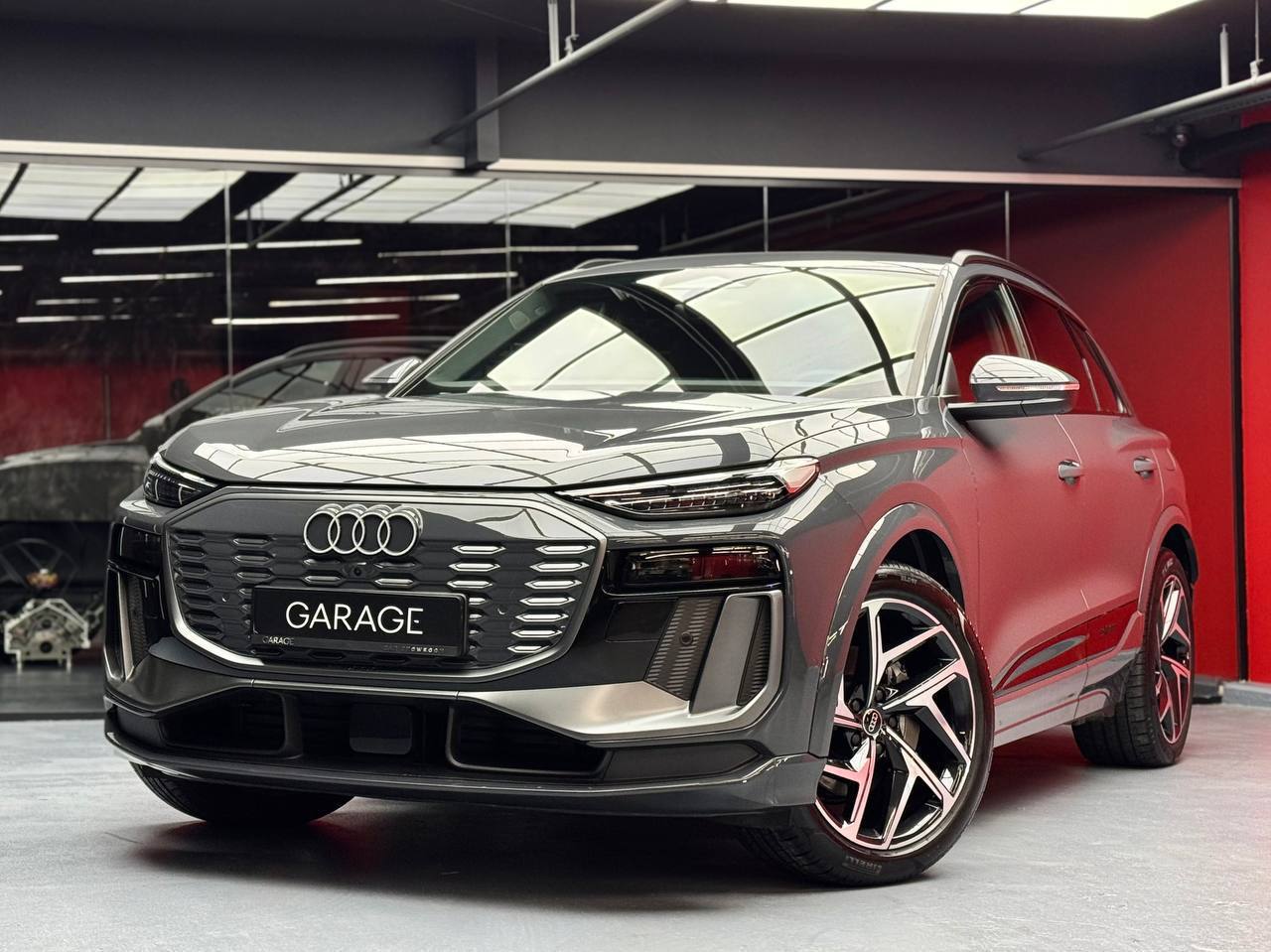 AUDI Q6 SUV e-tron QUATTRO 2023